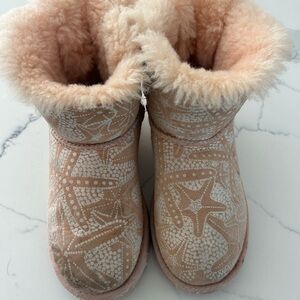 UGG Coral Boots with Bow Detail (kids)